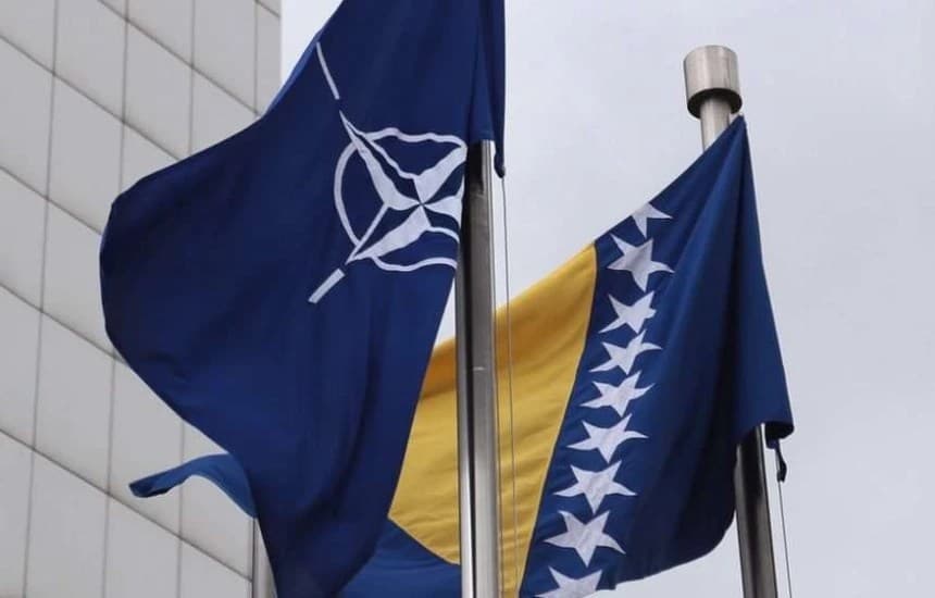 Bosnia at Risk. NATO's Role in Stability.